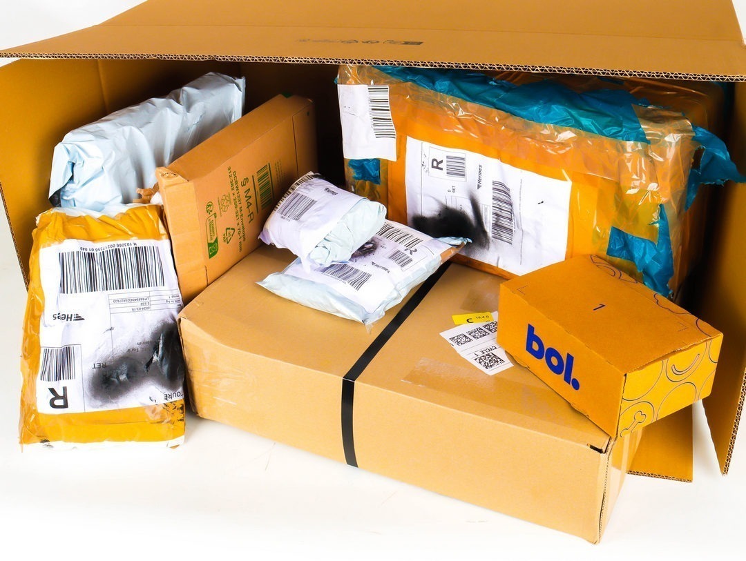 XXL Doos met Ongeopende Postpakketten - Afbeelding 3